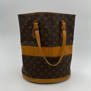 Authentic Vintage Louis Vuitton GM Bucket in great shape